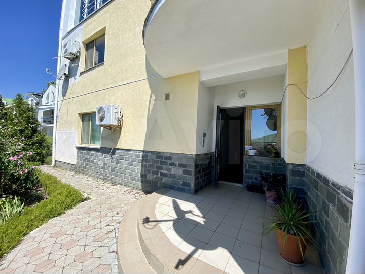 Дом 80 м² на участке 1 сот.