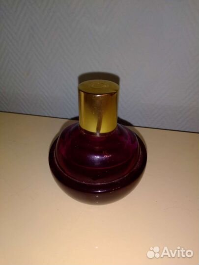 Туалетная вода женская Faberlic и Oriflame