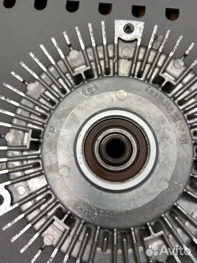 Вискомуфта Mercedes-Benz W124 M103 3.0 1986