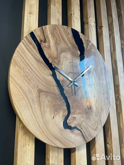 Часы в стиле 