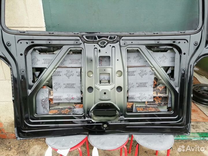 Крышка багажника Volkswagen Caravelle