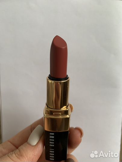 Bobbi Brown nude 18