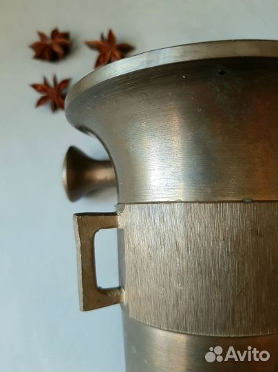 Старинная ступка с пестиком