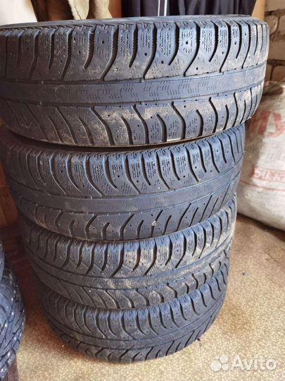 Bridgestone Ice Cruiser 7000 195/65 R15