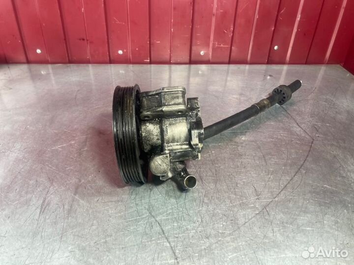 Насос гидроусилителя руля Mercedes C-Class W203
