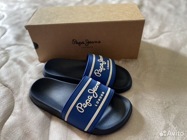 Шлепанцы Pepe jeans