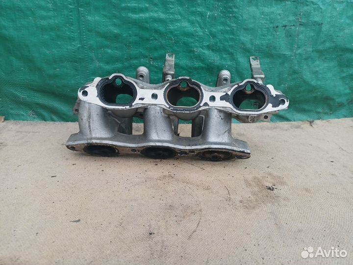 Коллектор впускной Pajero Sport 2010 г