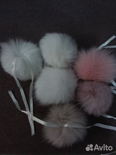 Помпон на шапку меховой натуральный