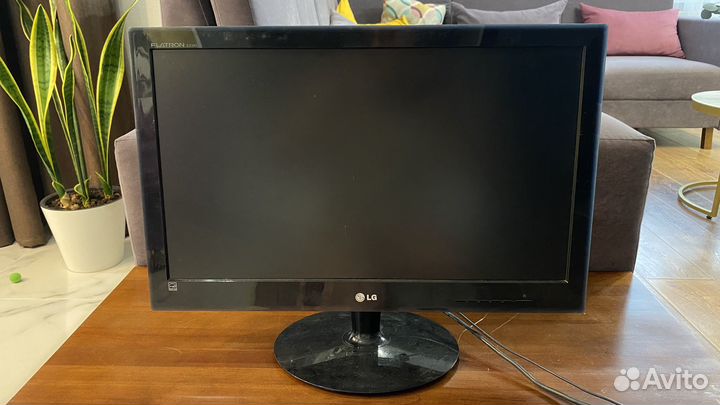Монитор LG Flatron 23“