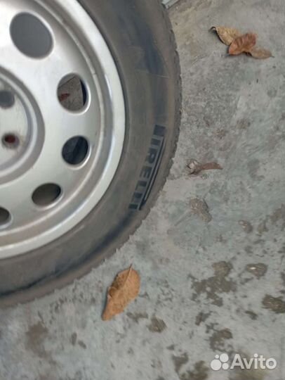 Kumho WinterCraft Ice WI61 15.00/65 R15