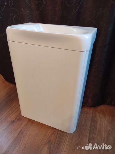 Раковина с тумбой новая