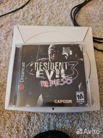 Sega Dreamcast + Resident Evil 3 (ntsc-U)