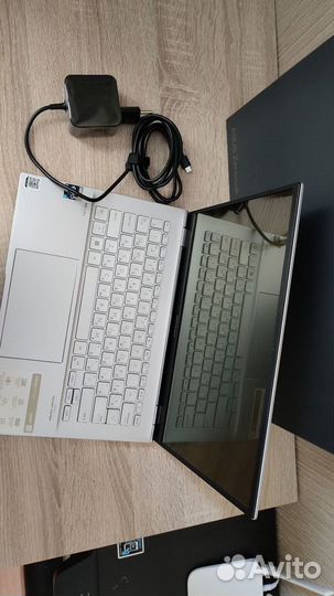 Asus Zenbook 14 oled