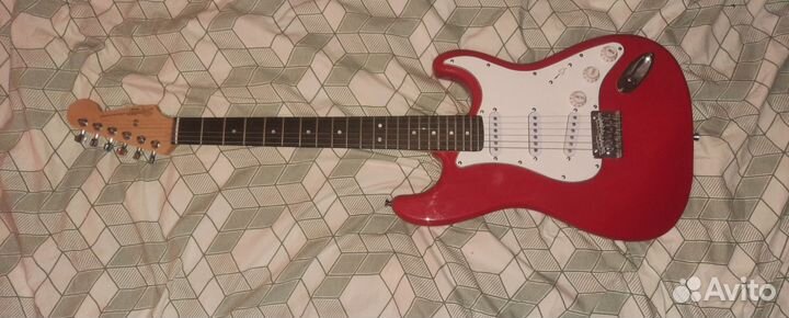 Электрогитара fender squier MM Stratocaster RED