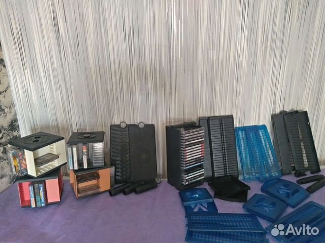 Кассетница для аудиокассет, и CD