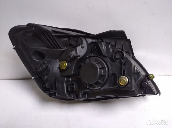 Фара левая для Kia Rio 2005-2011