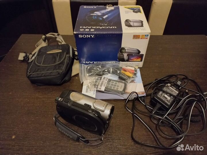 Видеокамера sony handycam