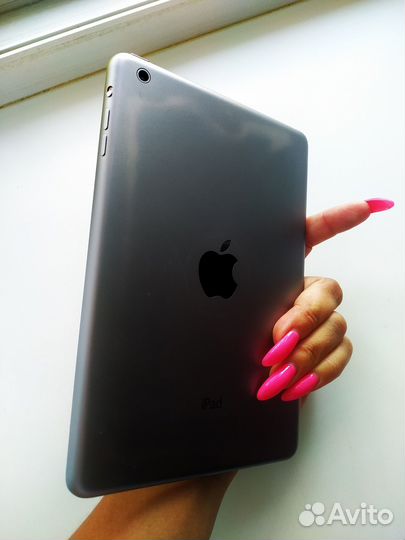 Планшет Apple iPad mini 16Gb MF432RS