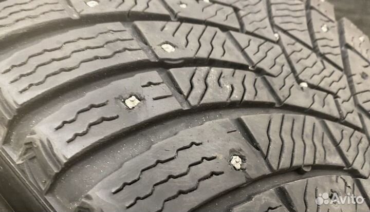 Pirelli Ice Zero 2 285/45 R20