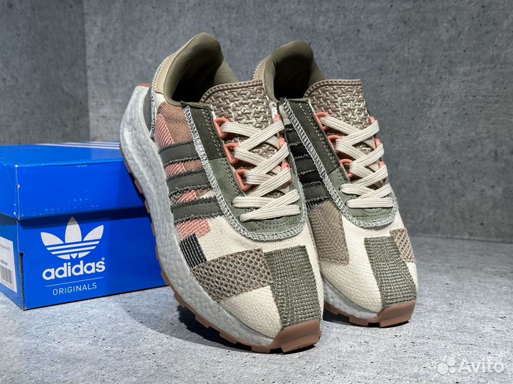 Кроссовки Adidas Retropy