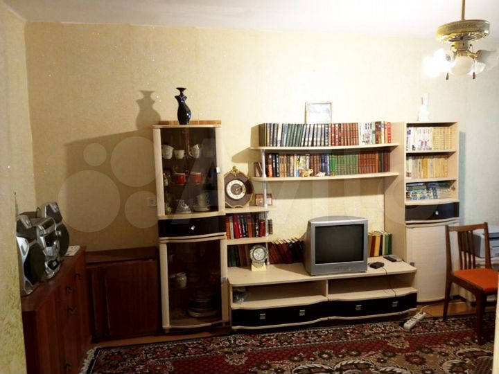 2-к. квартира, 46 м², 2/5 эт.