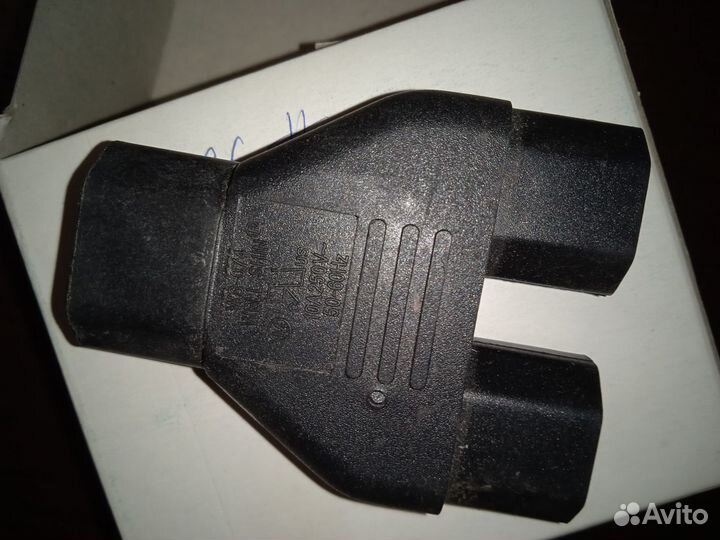 Переходник для штепсельной вилки C14 на два EC C13