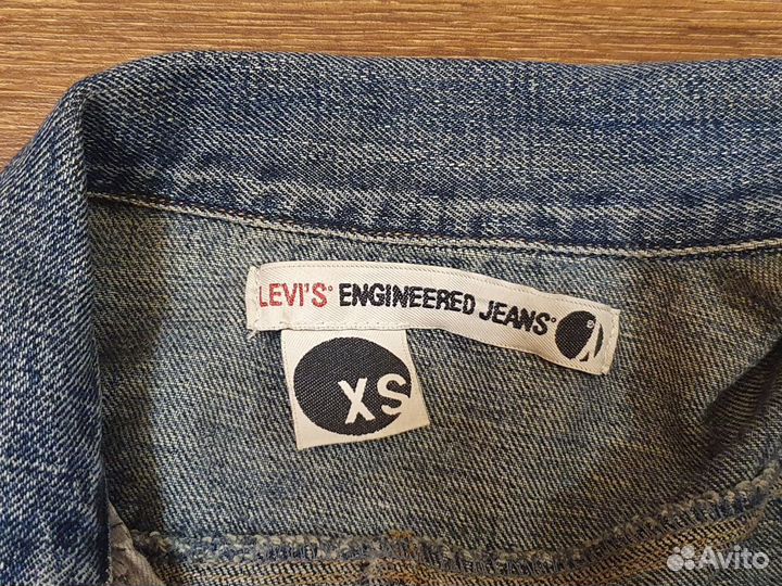 Джинсовая куртка Levi's, женская (р.XS, Бельгия)