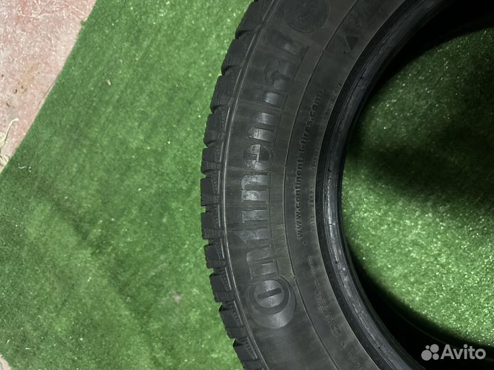 Continental ContiIceContact 215/65 R16