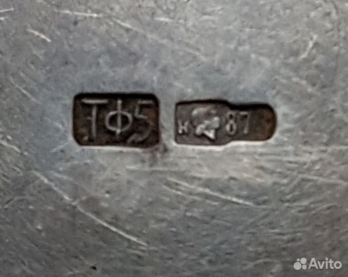 Серебряные сахарница и совочек