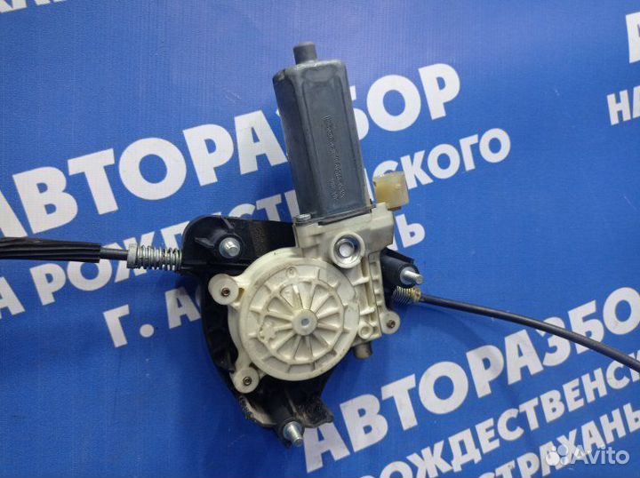 Передний правый стеклоподъемник Renault Symbol