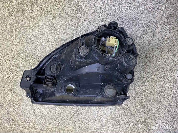 Фара правая hyundai tucson