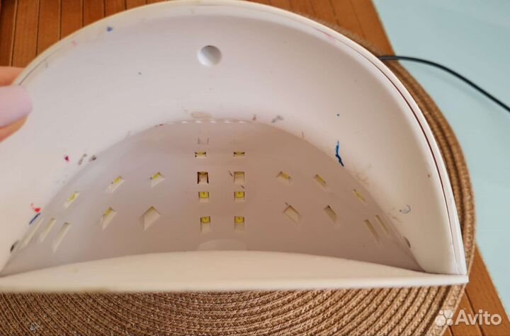 Лампа для сушки ногтей