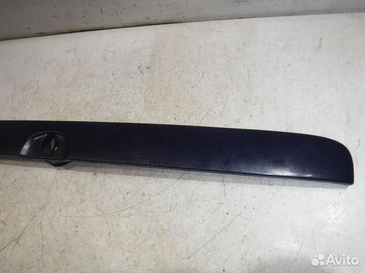 Накладка двери багажника Opel Astra G