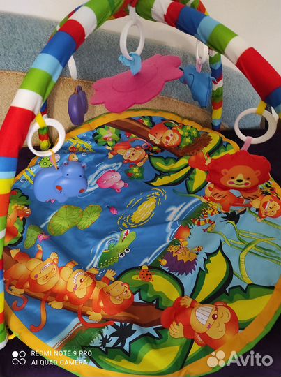 Развивающий коврик