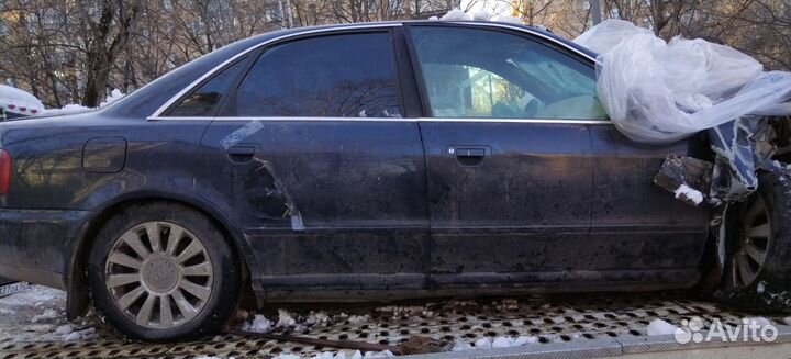 Разбор Audi A4 B5 до рестайлинг синий салон