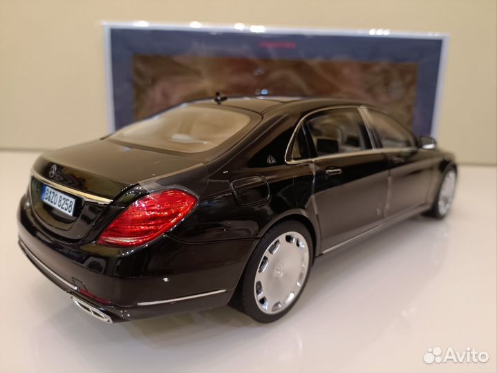 Mercedes Maybach S650 I (X222) 17-21г Черный 1:18