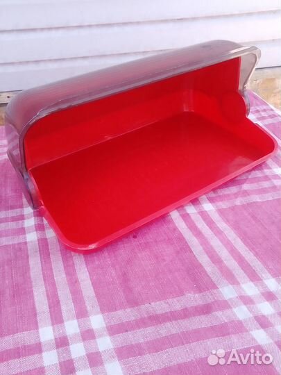 Хлебница пластиковая и сушилка для тарелок