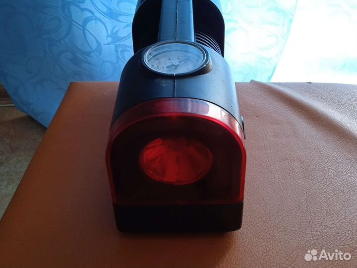 Компрессор автомобильный