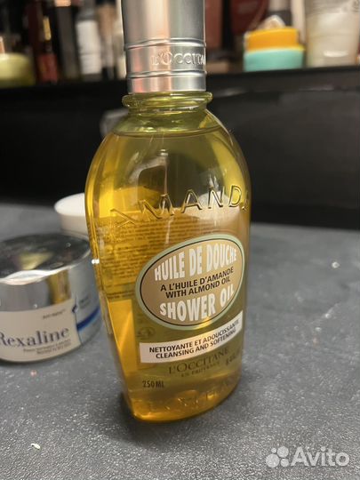 Масло для душа миндальное loccitane