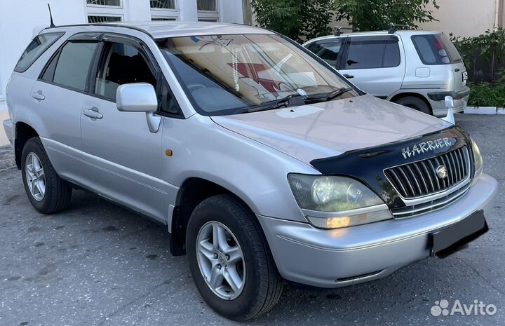 Toyota Harrier, 1999