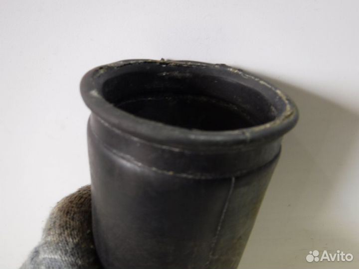 Патрубок воздушного фильтра Nissan Vanette С23