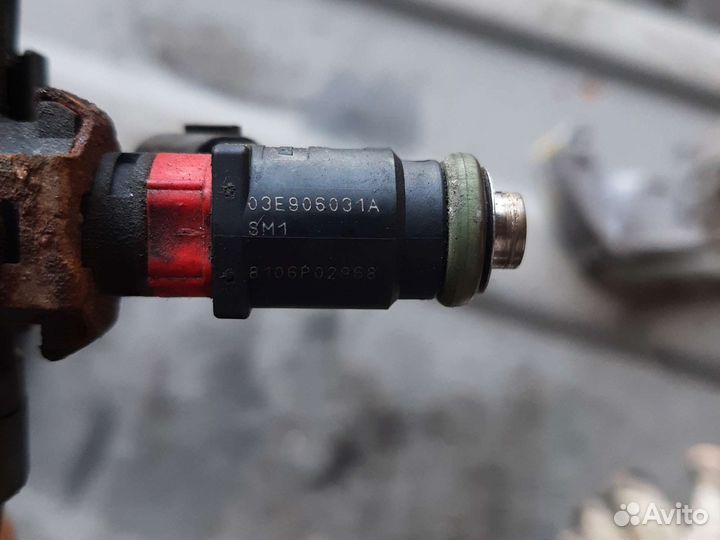 Форсунка топливная Фольксваген Поло Фабия Рапид