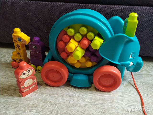 Конструктор, каталка- паровозик