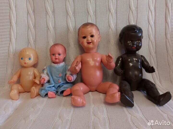 Коллекция кукол и игрушек 10 фото