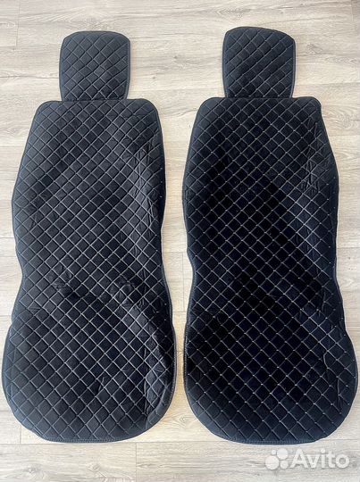 Новые велюровые чёрные с синей строчкой накидки