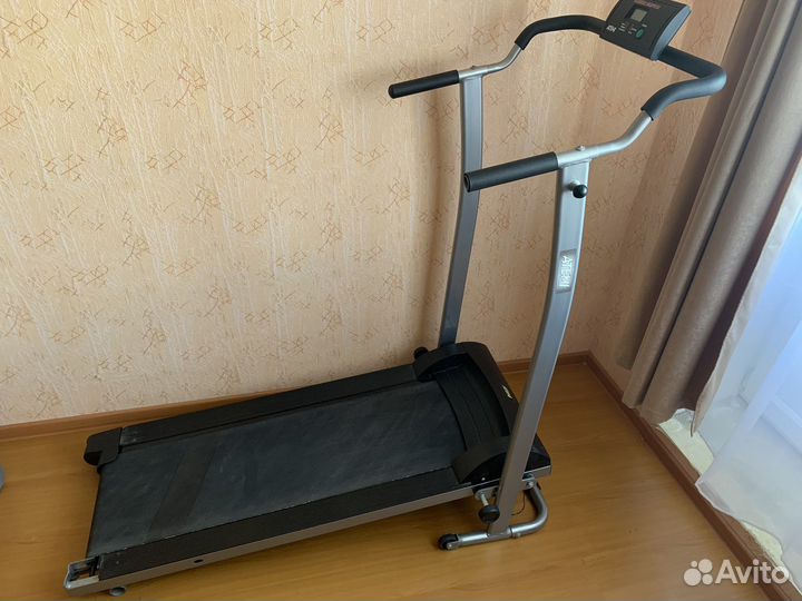 Механическая беговая дорожка