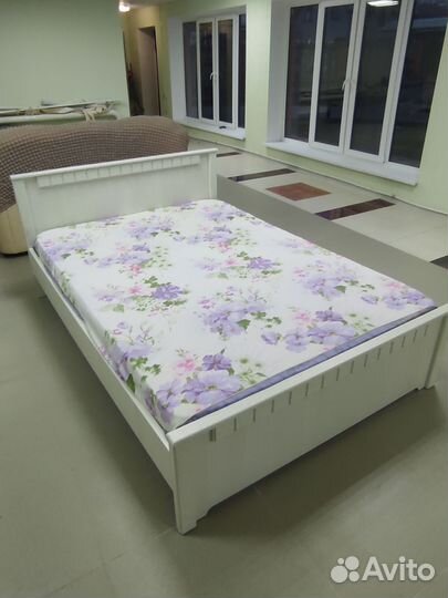 Кровать с матрасом бу