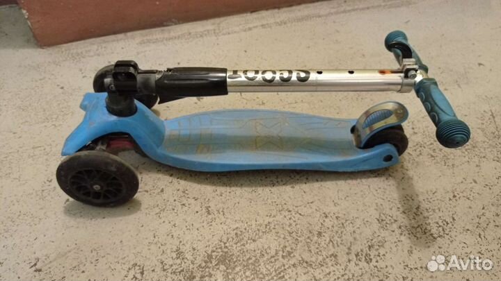 Самокат детский трехколесный