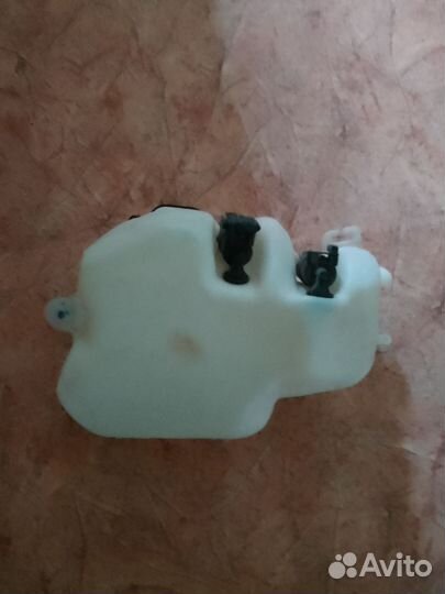 Бачок омывателя на рено симбол