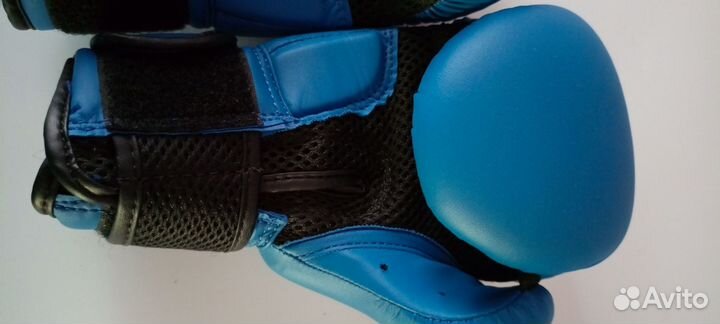 Боксерские перчатки